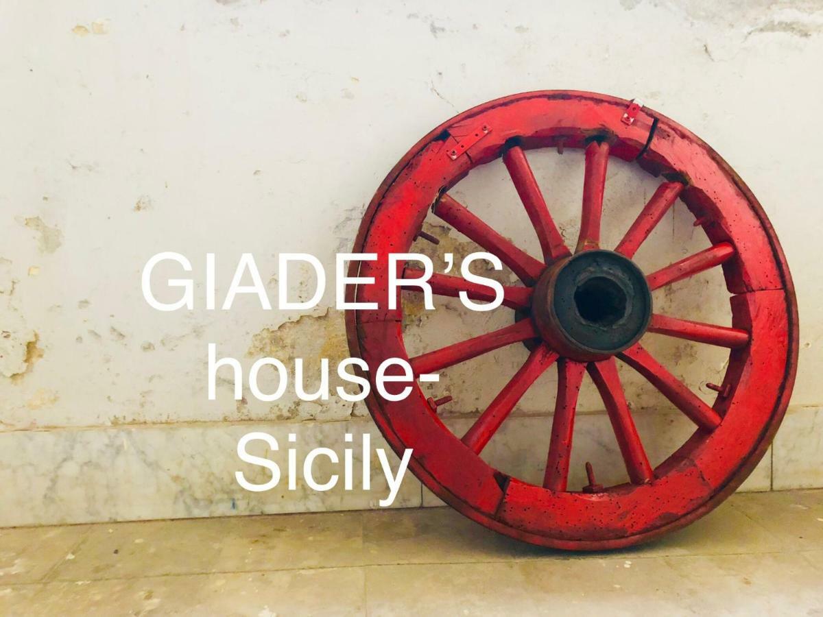 Giader'S House - Free Parking Apartment Catania Exterior photo